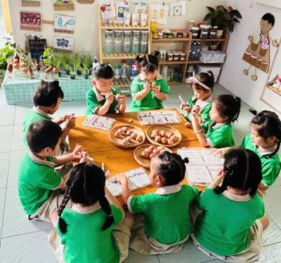 XÂY DỰNG MÔI TRƯỜNG GIÁO DỤC TRONG LỚP HỌC ÁP DỤNG PHƯƠNG PHÁP GIÁO DỤC STEAM THEO QUAN ĐIỂM "LẤY TRẺ LÀM TRUNG TÂM" TẠI TRƯỜNG MẦM NON TUỔI THƠ.