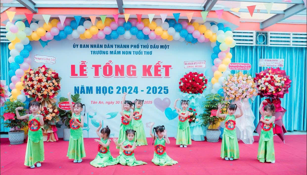gen n z6663911857905 bd305d70e0a0d45cec83e8b4ee82a258